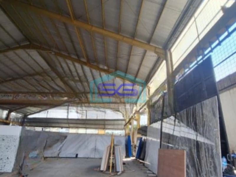 Dijual Gudang Luas Bangunan 698 m² Lokasi Strategis di Cipondoh Tangerang