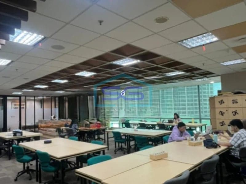 Dijual Ruang Usaha di St Moritz, Jakarta Barat Luas Bangunan 377 m2