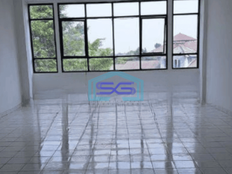 Disewakan Ruko Rapi Siap Pakai Luas Bangunan 274 m² Lokasi Strategis di Balaraja Tangerang