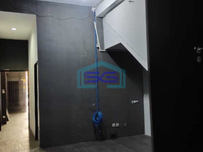Dijual Ruko Luas Tanah  240 m² Lokasi Bebas Banjir di Kedoya Jakarta Barat