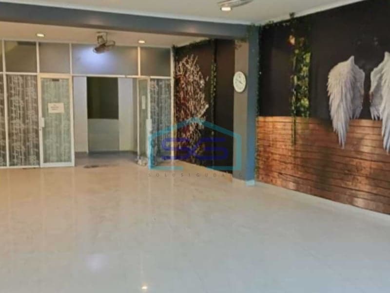 Adjoining Shophouse for Rent in Daan Mogot Baru Kalideres West Jakarta Building Area 408sqm