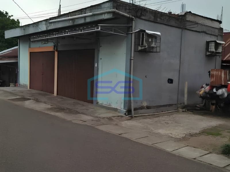 Strategic Shophouse for Sale in Jelutung, Jambi Land Area 430 m²