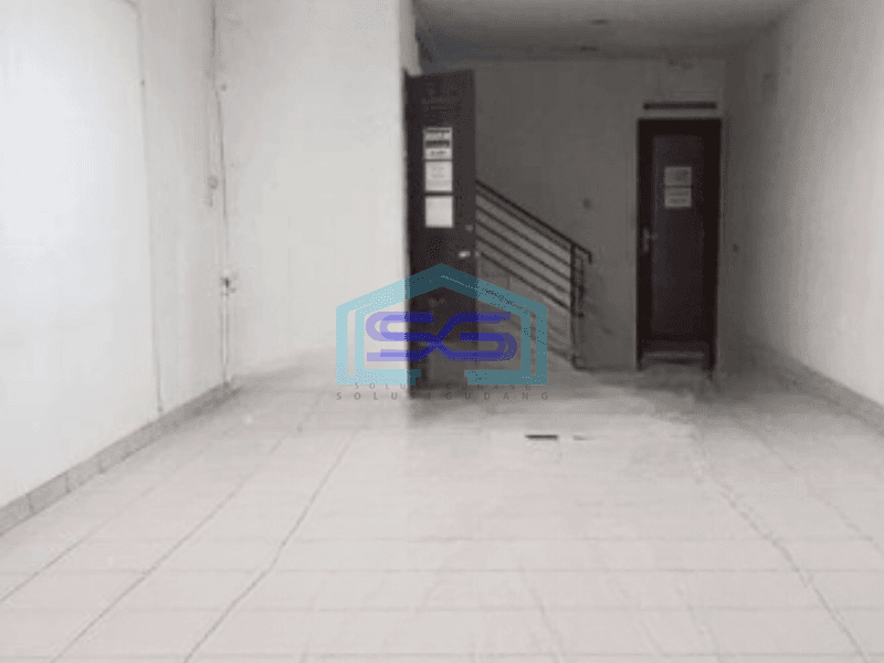 Disewakan Ruko 2 Lantai di Sumurbandung Luas Bangunan  700 m² Lokasi Strategis di Pusat Kota Bandung