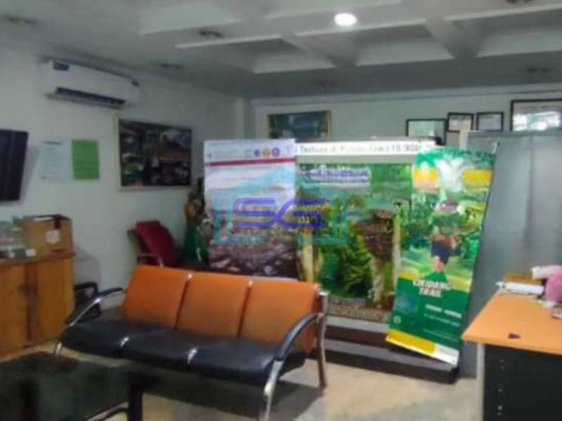 Dijual Kantor Lokasi Bebas Banjir di Daan Mogot Jakarta Barat Luas Tanah 758 m²