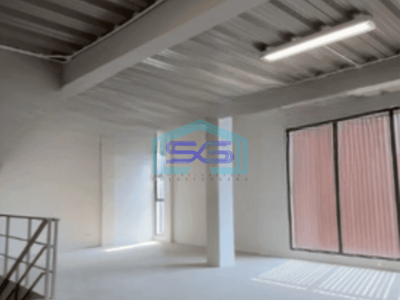 Dijual Cepat Gudang Luas Bangunan  366 m² Ada Kantor di Benda Tangerang