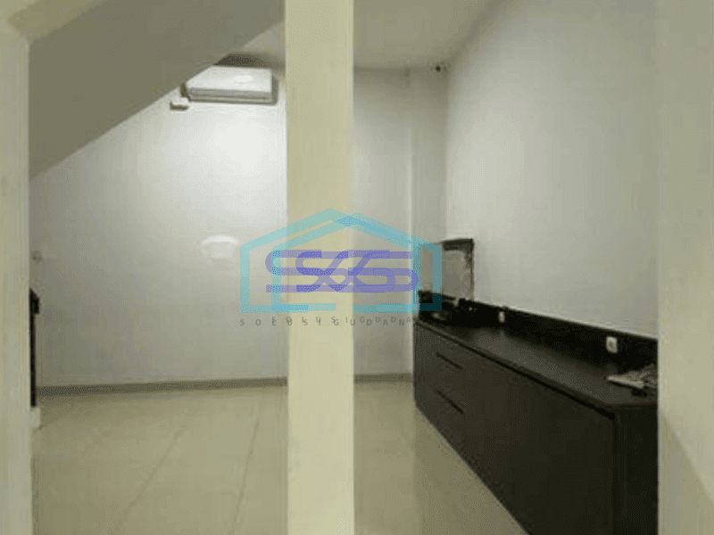 Disewa Ruko Gandeng , 3,5 lantai, di Pluit/Muara Karang