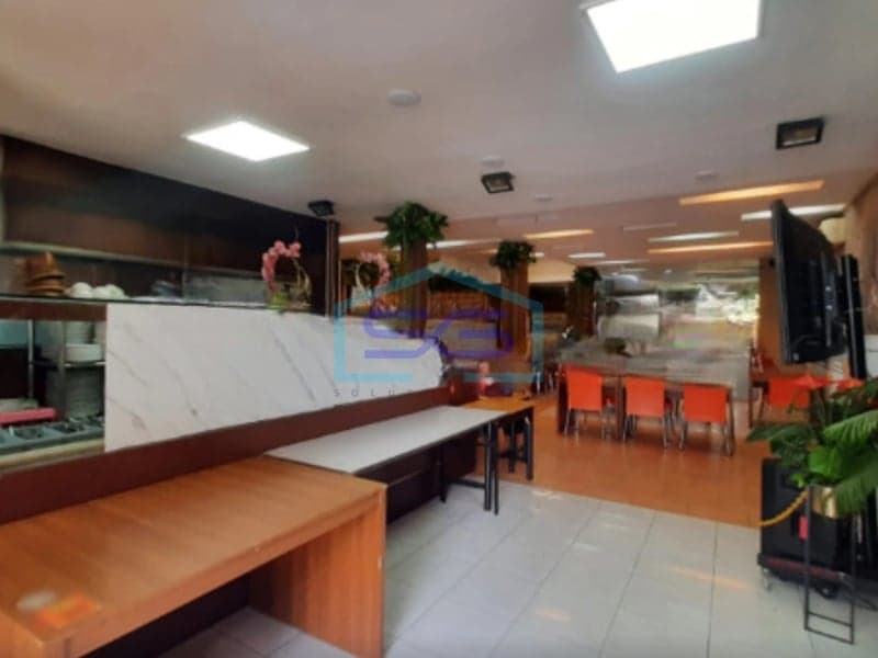 Disewakan Ruang Usaha di Area Strategis Jalan BKR, Bandung LB 350 m²