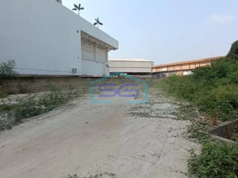 Land for Rent on Main Road, Central Bekasi, West Java - Land Area 1897 sqm