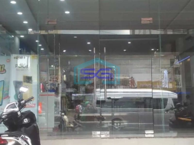 Disewakan Ruko 3 Lantai Dikawasan Bisnis dan Kampus Di Depok Sleman Luas Bangunan 253 m²