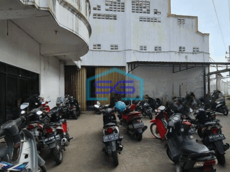 Disewa Gudang akses kontainer di jalan raya gatak mayang sukoharjo