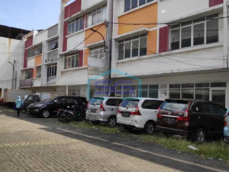 Disewakan Ruko Gandeng di Jl. Hos Cokroaminoto Ciledug Tangerang Luas Bangunan 346m2