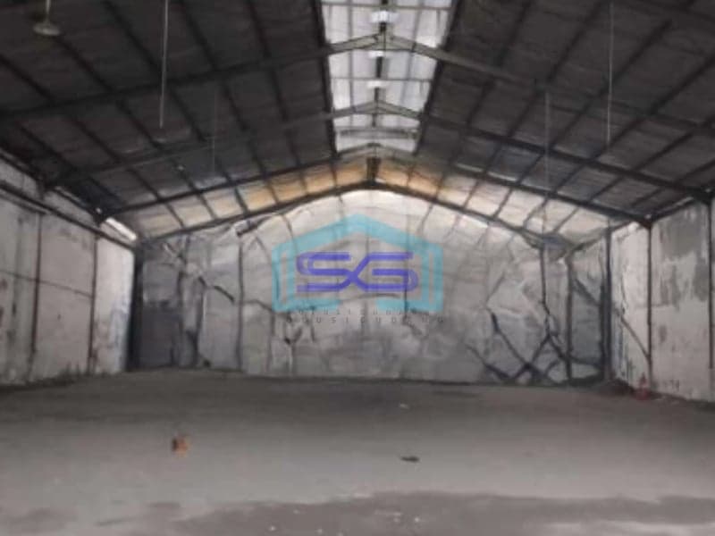 Dijual Gudang Luas Bangunan 980 m² Lokasi Wiyung Surabaya