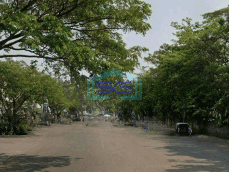 Dijual Gudang Pinggir Jalan Raya Karawang Barat Luas Bangunan   4076 m² Harga Bisa Nego