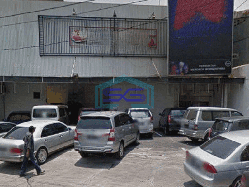 Dijual Ruang Usaha Pinggir Jalan Raya di Pusat Kota Surabaya Luas Tanah 680m2