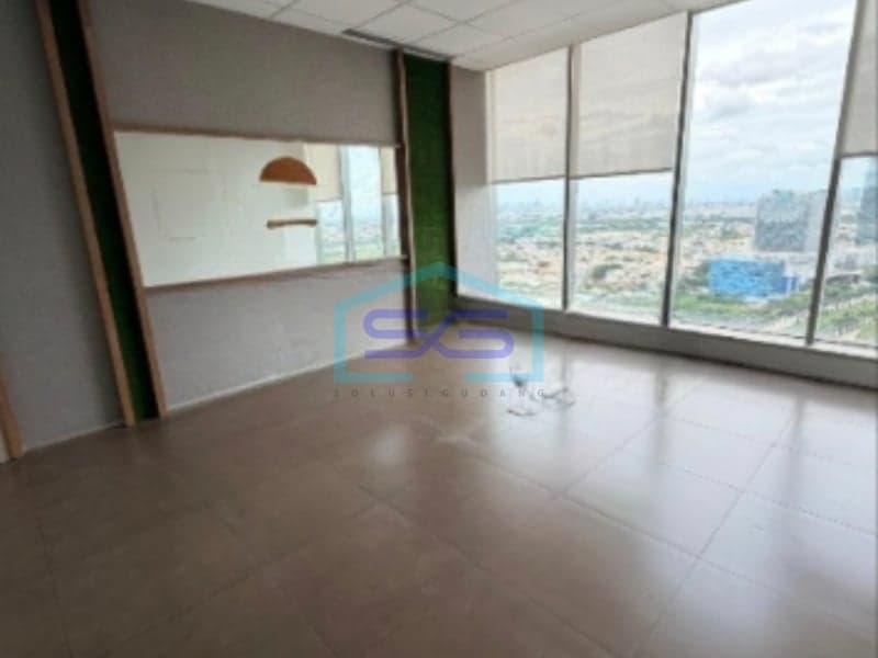 Disewakan Kantor Sudah Renovasi di Gold Coast Eiffel PIK, Jakarta Utara LB 132 m²