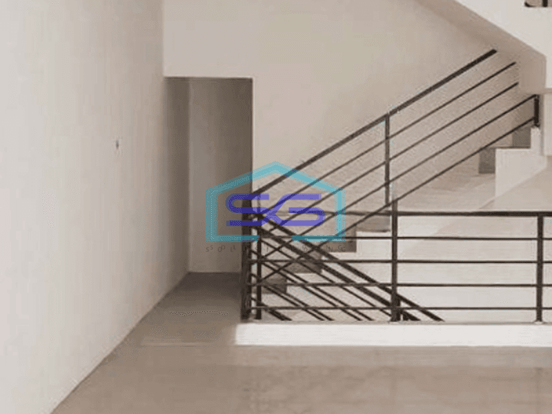 Dijual Ruko baru 3 lantai strategis tengah kota jalan muh.yamin solo