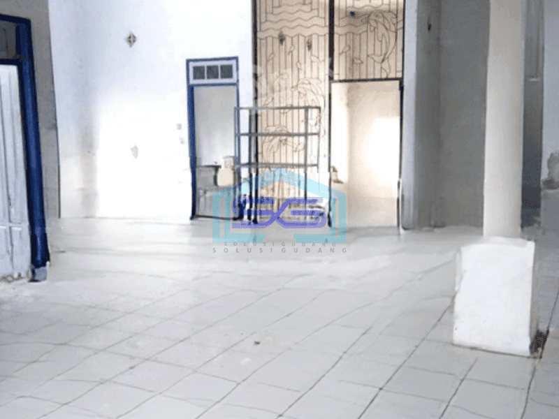 Dijual Cepat Gudang Lokasi Strategis di Pakis Malang Luas Tanah  400 m² Akses Container