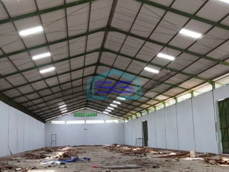 Disewakan Gudang Luas Bangunan 3900m2 SHM Terdiri Atas 3 Bagian Bangunan di Makassar