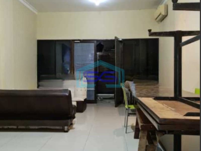 Disewakan Ruko 3 Lantai Luas Bangunan 300 m² Lokasi Siap Huni di Bekasi