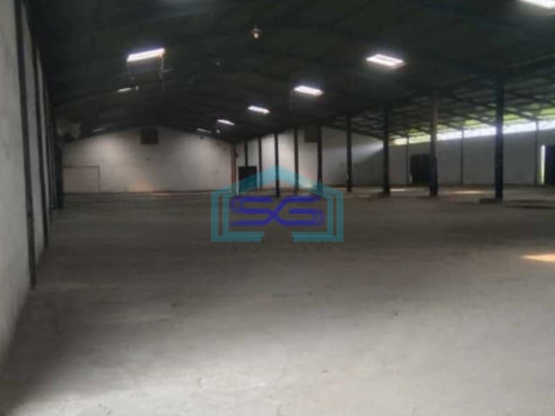 Disewakan Gudang Akses Container 40 Feet Luas Tanah  8000 m² di Tangerang