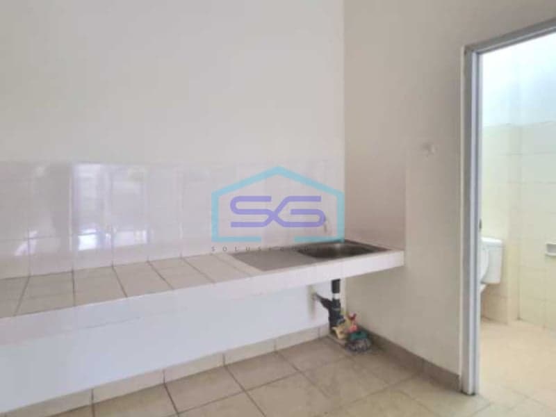 Dijual Ruko Lokasi Strategis Luas Bangunan  202 m² di Tangerang Banten
