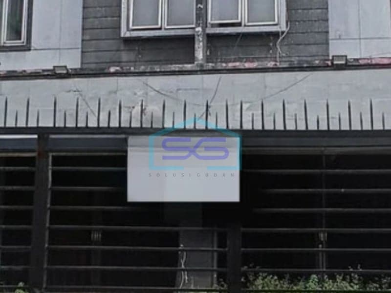 Disewakan Ruko Daerah Ramai di Singosari Raya, Semarang Tengah LB 900 m²