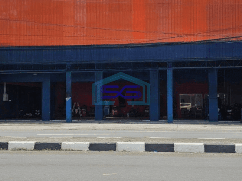 Disewakan Ruko Luas Bangunan 360 m² Lokasi Strategis di Berbah Sleman