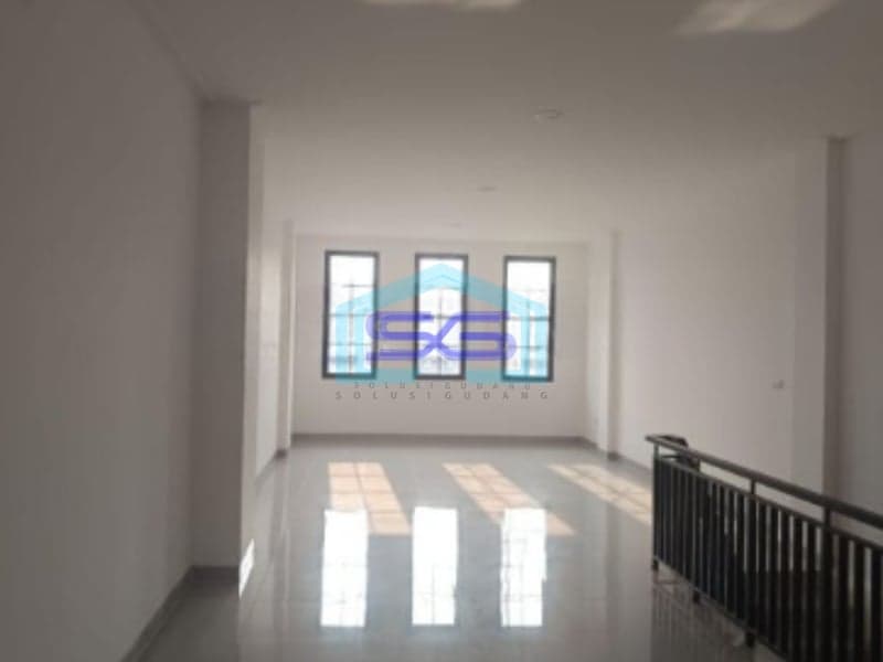 Disewakan Ruko Osaka PIK Jakarta Utara LB 200m2 Bangunan 3 lantai Hadap Jalan Raya