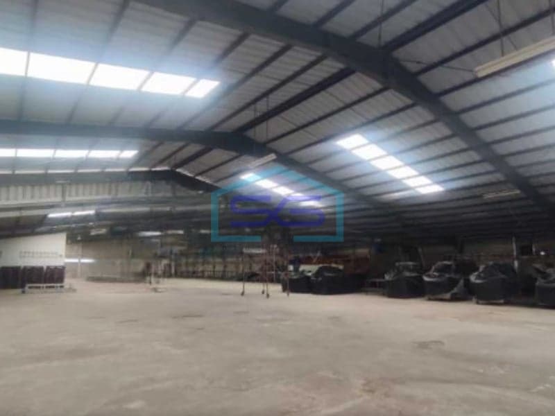 Warehouse for Rent Strategic Location Container Access in East Bandung, Building Area 5500 m²
