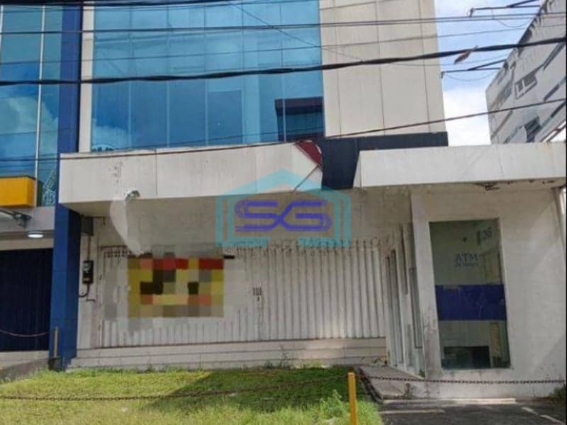 Disewakan Ruko 3 Lantai Lokasi Sangat Strategis di Balikpapan LB 690m2