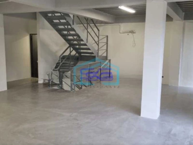 Disewakan Gudang Gandeng di Duta Indah Starhub Kota Tangerang Luas Bangunan  360 m²