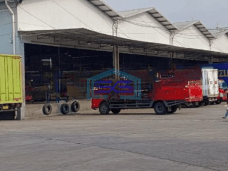 Disewakan Gudang Akses Container 40 Feet Luas Bangunan 2300 m² di Kapuk Kamal Jakarta Barat