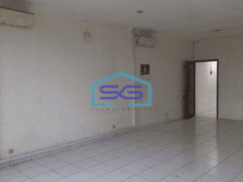 Disewa Ruko Premium Lokasi Strategis di Gatot Subroto