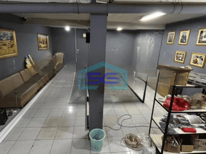 Disewakan Gudang Luas Bangunan  300 m² di Karang Tengah Tangerang