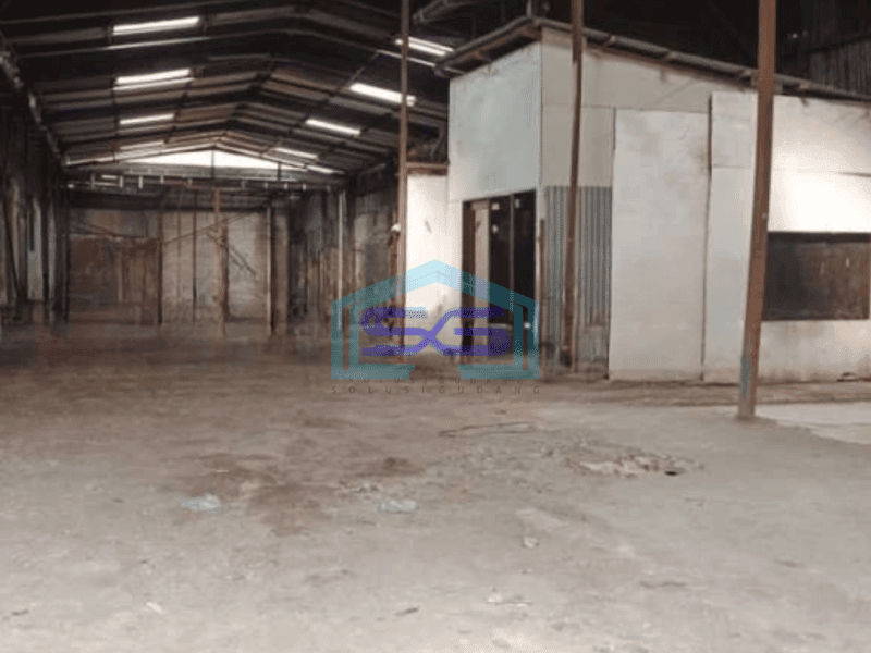 Disewakan Gudang Akses Container Luas Bangunan  600 m² di Cakung Jakarta Timur