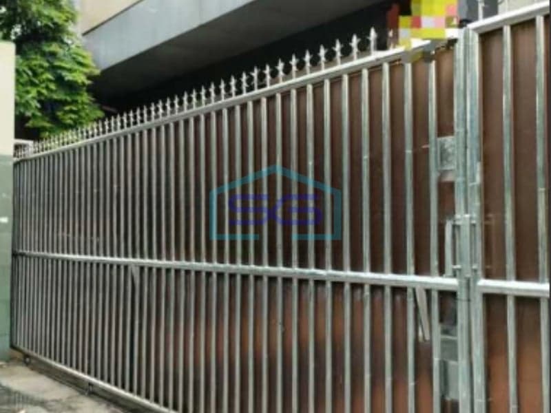 Dijual Kantor Lokasi Strategis di Cideng Barat, Jakarta Pusat LB 721 m²