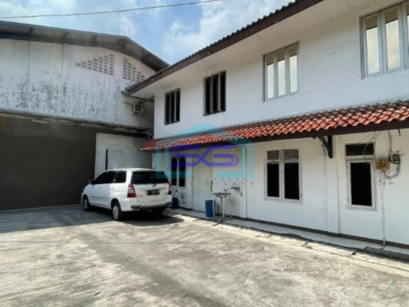 Disewakan Gudang Bagus Siap Pakai di Leuwi Gajah Bandung LB 882m2