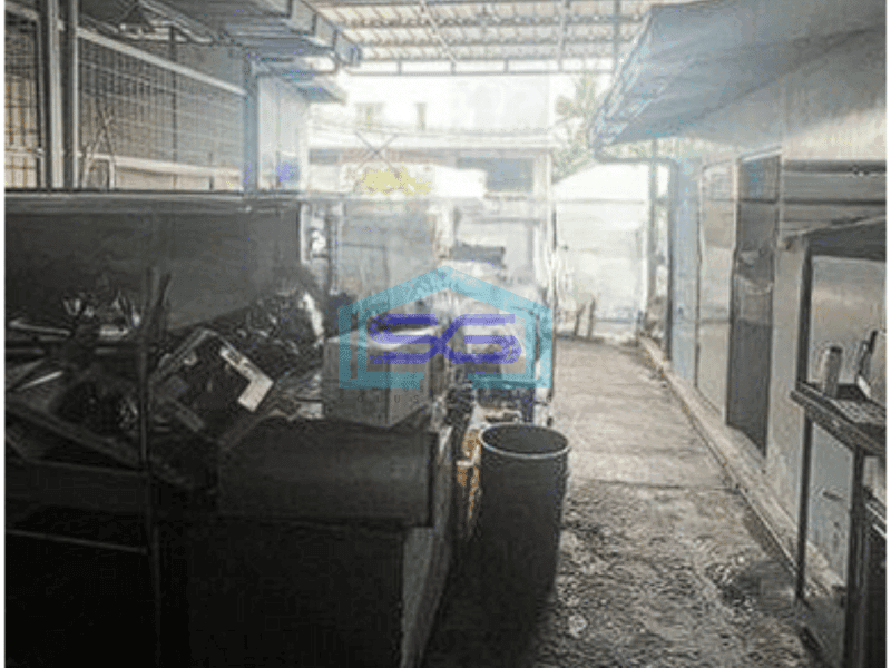 Dijual gudang gandeng 504m2 di Kamal