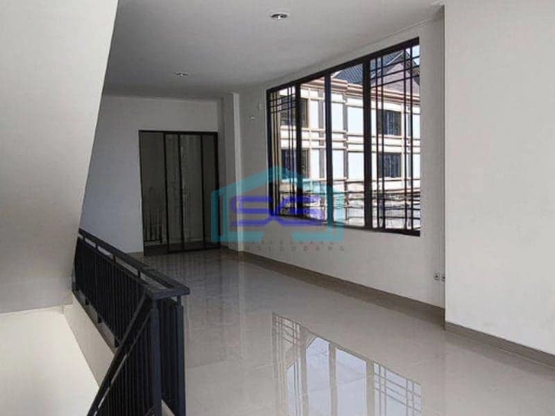 Disewakan Cepat Ruko Korean Town 3 Lantai Hoek, Green Lake City Tangerang