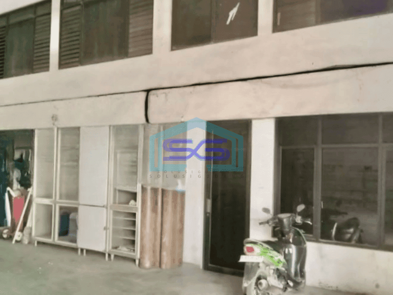 Dijual Gudang Akses Container 40 feet di Pinggir Jalan Jurumudi Tangerang