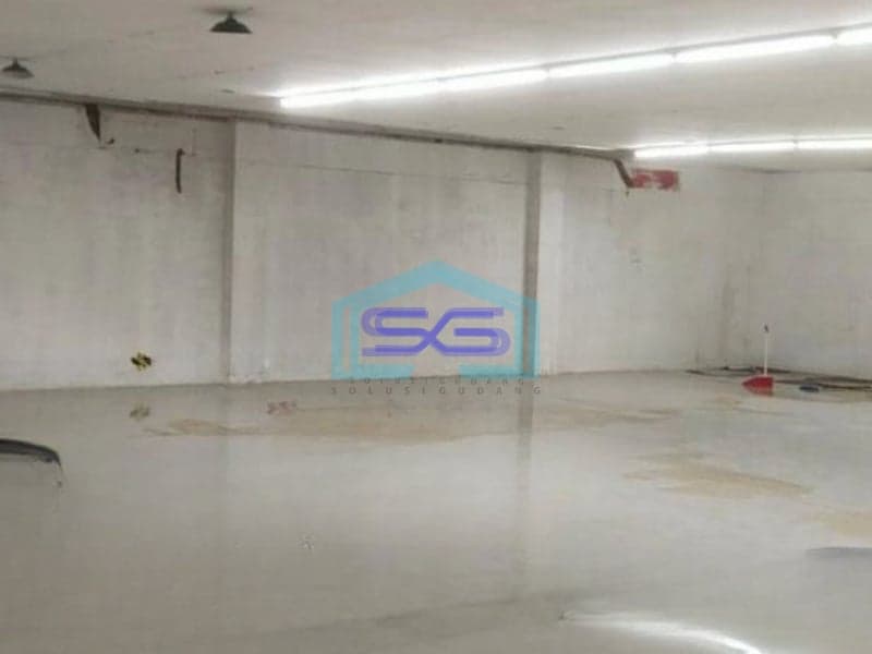 Disewakan Ruko Dengan Parkir Luas Di Jalan Ramai Kebon Jeruk Jakarta Barat