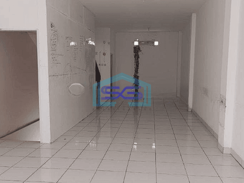 Disewakan Ruko di Uwung Jaya Cibodas Tangerang LB 135m2