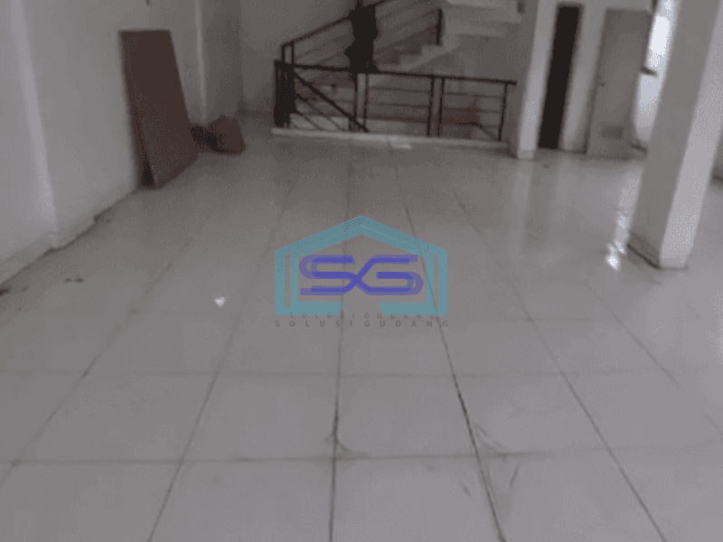 Disewakan Ruko Jelambar Gandeng 3 Ex Indomaret  di Jakarta Barat LB 577m2