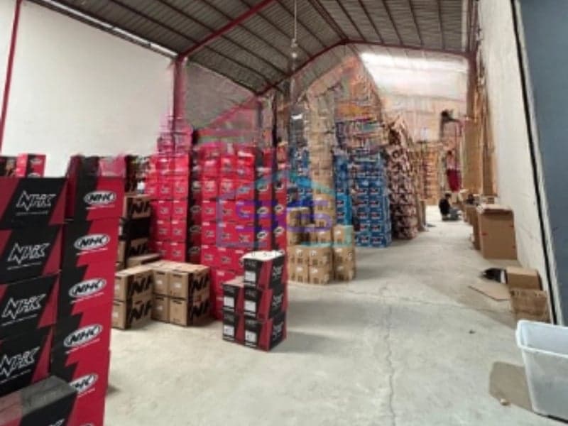 Dijual Gudang Ada Kantor Luas Tanah 1070 m² Bebas Banjir di Cipondoh Tangerang