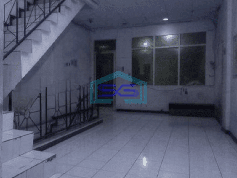 Disewakan Ruko Luas Bangunan 186 m² Lokasi Strategis di Kalideres Jakarta Barat