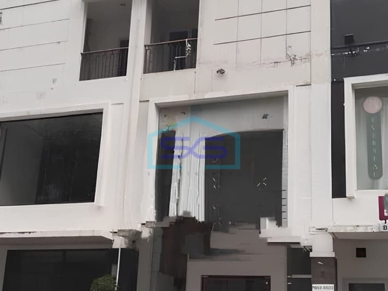 Disewakan Ruko Semi Furnished Dekat Blok M di Bulungan, Jakarta Selatan LB 330 m²