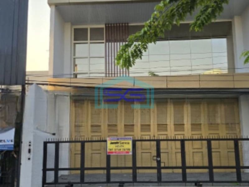 Disewakan Ruko 2 Lantai Luas Tanah 223 m² Lokasi Semarang