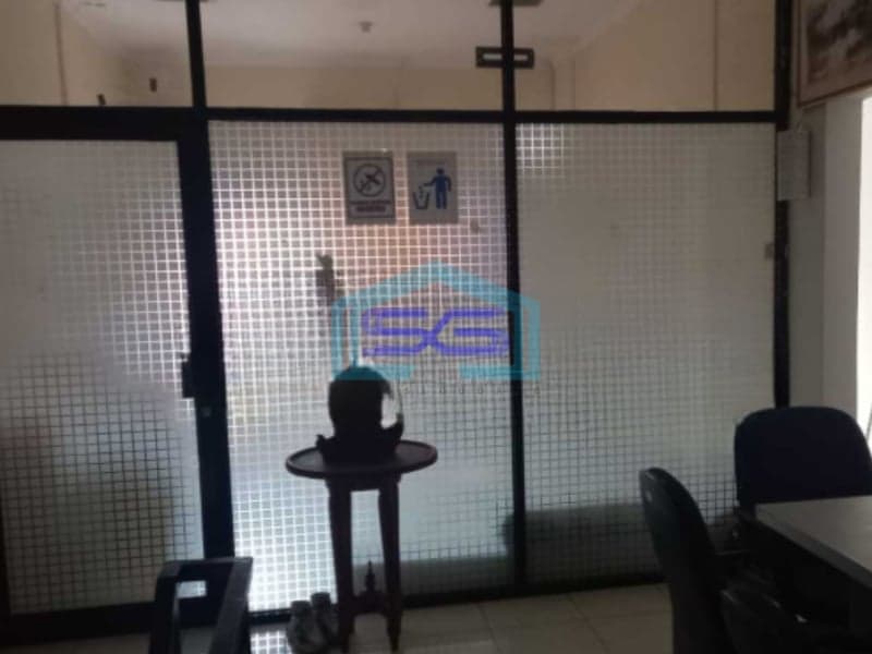 Dijual Ruko Luas Bangunan 240 m² Lokasi Strategis di Kalideres Jakarta Barat