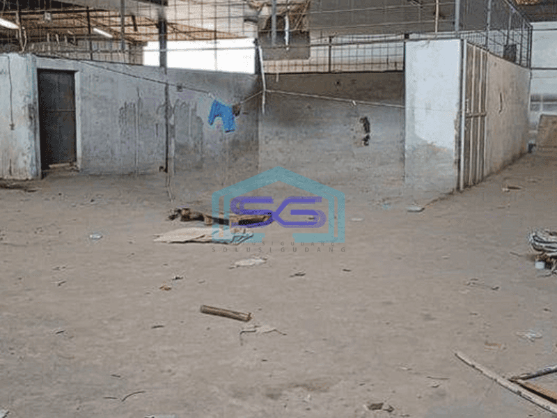 Disewakan gudang bebas bajir bagus 1600m2 di Cipondoh