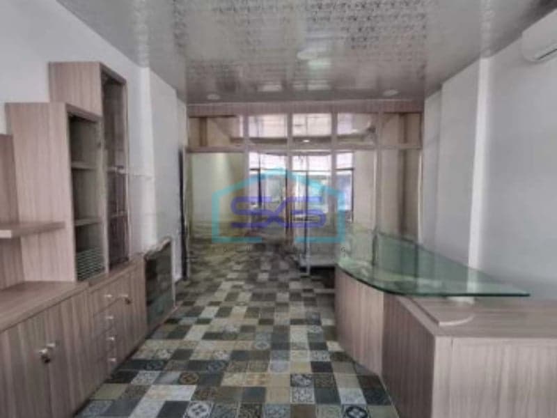 Dijual Ruko Dekat Area Bisnis Niaga di Jalan Kebonjati, Bandung LB 280 m²